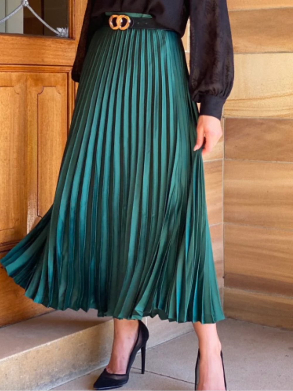 Zara Emerald Green Satin Pleated Midi Skirt A-Line Size Small
